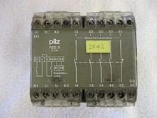 Pilz Safety Relay 474910  PZE/5 24VDC 4S 1O