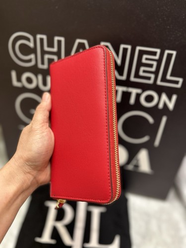 Ralph Lauren Wallet Red Leather Zipper Size 7.5in x 4in. New With Tag ๐ - Picture 2 of 4