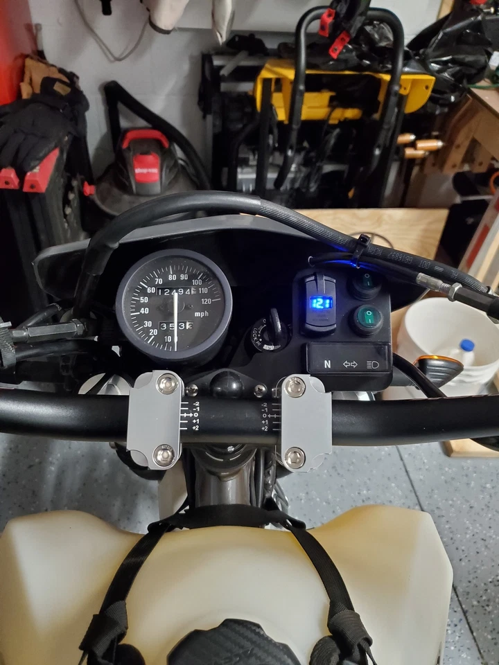 Tusk 通用大条夹和条套件 带 Tusk Chub Big Bar Moto Bend 黑色 — 第 2/4 张图片