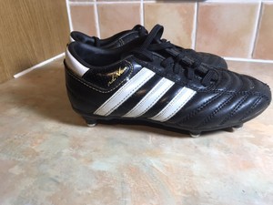 adinova football boots