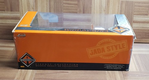 Jada Toys 1:24 Scale International Durastar 4400 Miller Ind Flatbed Tow Truck - Picture 3 of 3