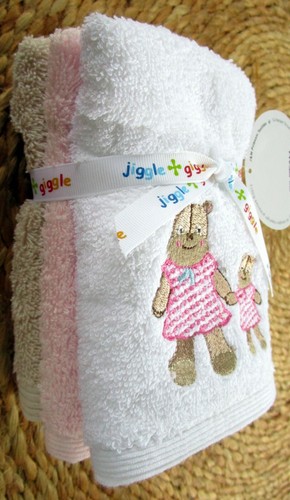 BABY GIRL "MUM & BUBBY HIPPO" SET OF 3 COTTON FACE WASHERS TIED WITH RIBBON BNWT - Picture 5 of 8