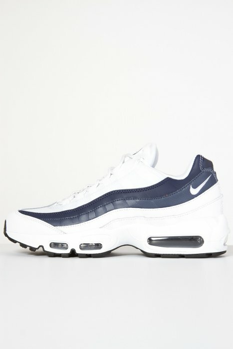 Nike Scarpe Uomo Air Max 95 Essential Bianco 749766 114 Nike Scarpe Uomo Air Max 95 Essential Bianco 749766 114