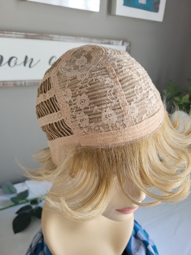 CHARLOTTE~NIB~Alexander Couture Wig Basic Cap Short Mushroom Pixie Creamy Toffee - Picture 11 of 11