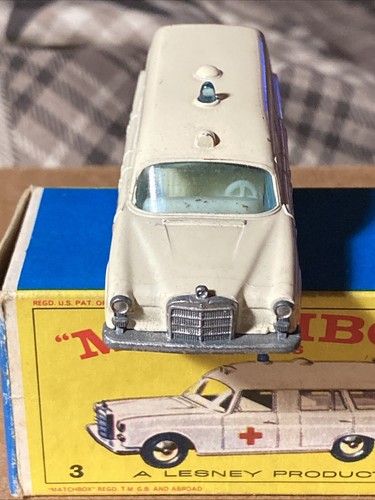Matchbox By Lesney Made In England Mercedes Benz “Binz” Ambulance No.3 With Box - Picture 4 of 10