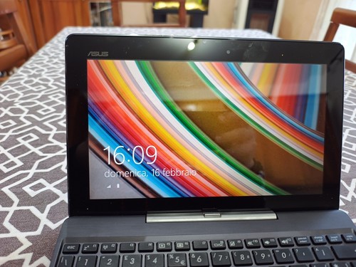ASUS Transformer Book 100TA 10.1" portatile con Win8.1 Perfette Condizioni - Foto 4 di 7