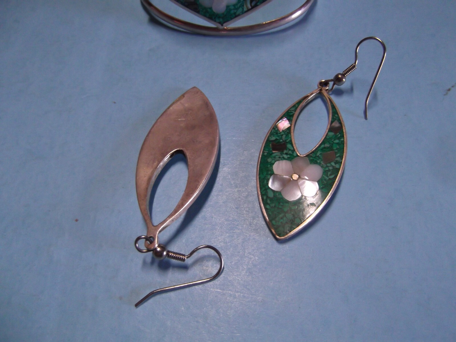 Picture 4 of 9