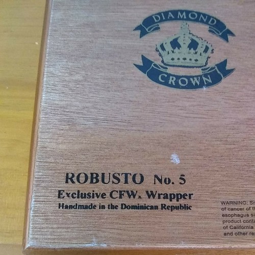 DIAMOND CROWN ROBUSTO No 5 HANDMADE WOODEN CIGAR BOX ~ Dominican Republic - Picture 3 of 11