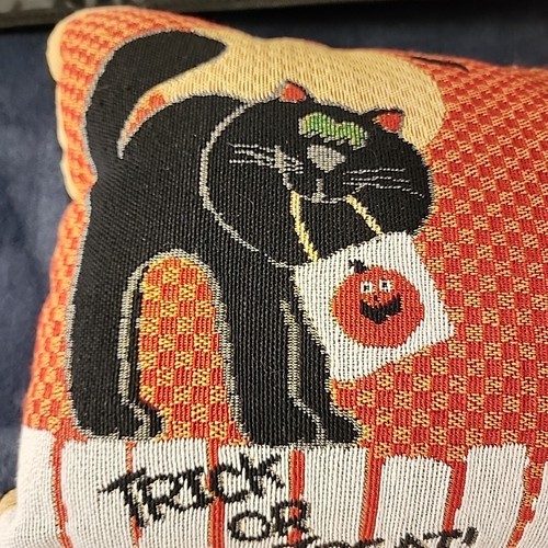 Two Halloween Trick Or Treat Black Cat Rectangular Throw Pillows Scary Cotton - Picture 5 of 12