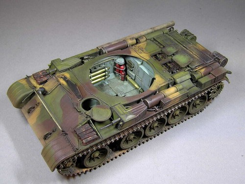 Tanque mediano soviético MINIART 37003 - 1:35 T-54-1 con interior - Imagen 8 de 12