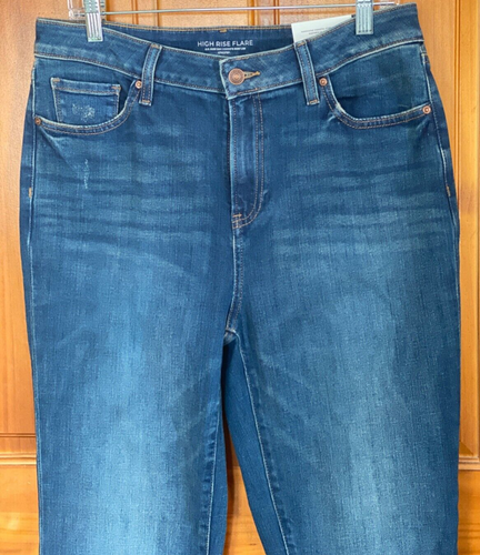 Chico's NWT Dark Wash High Rise Flare Leg Stretch Denim Jeans 1.5 Regular 10 - Picture 2 of 20