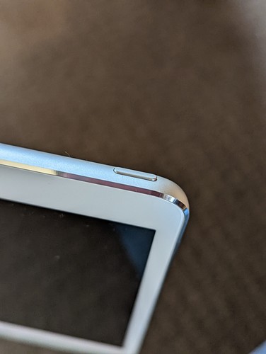 Apple iPad Mini 2 16GB, Wi-Fi, 7.9in - Silver - Picture 5 of 10