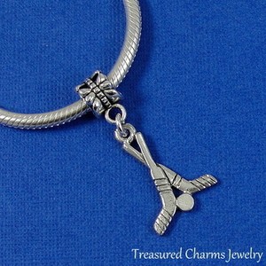 Silver-HOCKEY-STICKS-AND-PUCK-Dangle-Bead-CHARM-fits-EUROPEAN-Bracelet