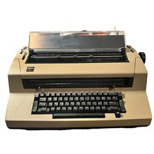 IBM Typewriter Correcting Selectric III Electric Tan *FOR PARTS ONLY” Powers On