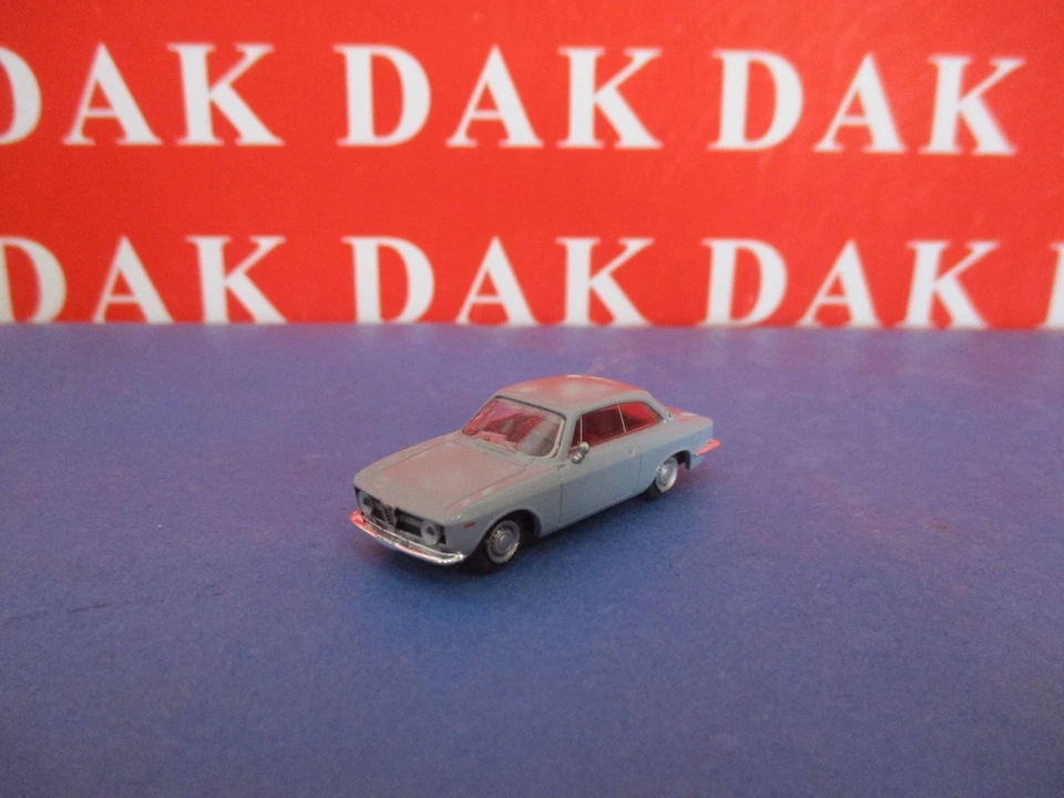 1/87 Modellino Auto Alfa Romeo Giulia Sprint GT Grigia by Brekina - Immagine 2 di 4