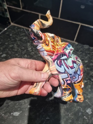 Elephant Graffiti Figurine Resin Arts Animal Statue Sculpture Home Decor - Picture 12 of 18