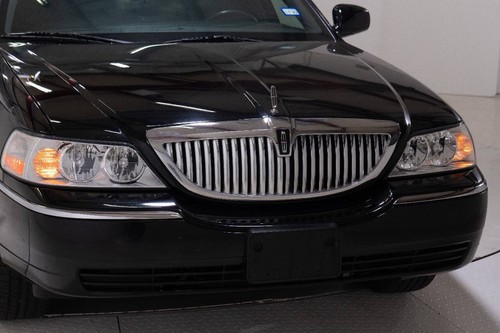 2007 Lincoln Town Car Executive 4dr Sedan - Picture 12 of 40
