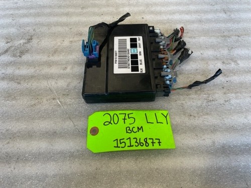 04 05 Chevrolet GMC DURAMAX LLY 6.6 BODY CONTROL MODULE BCM 15136877 - Picture 17 of 24