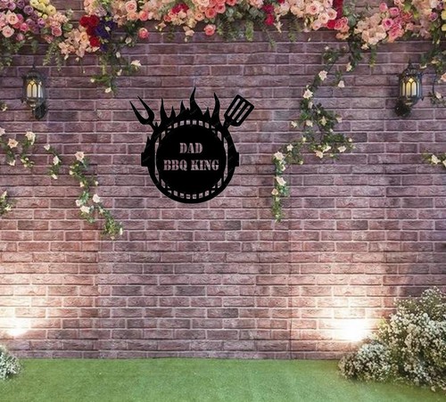 BBQ KING garden wall sign personalised with fixings - Picture 3 of 4