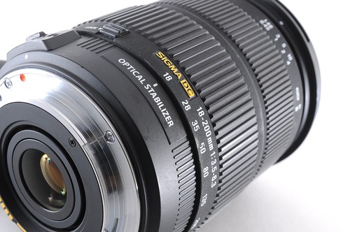 Sigma 18-200mm F3.5-6.3 DC Macro HSM Lens for Canon EF [Near Mint] Japan - Picture 11 of 16