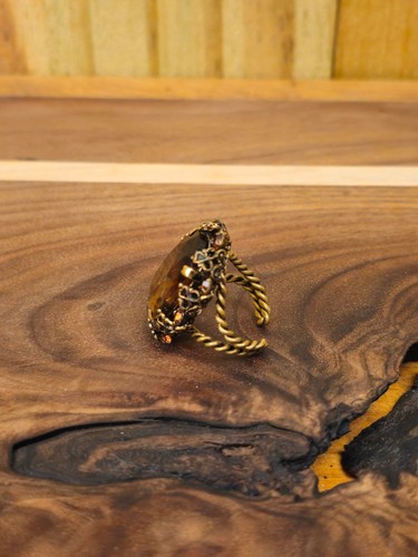 Antique/Vintage W Germany Gold Tone Twist Split Shank Ring - Picture 7 of 7