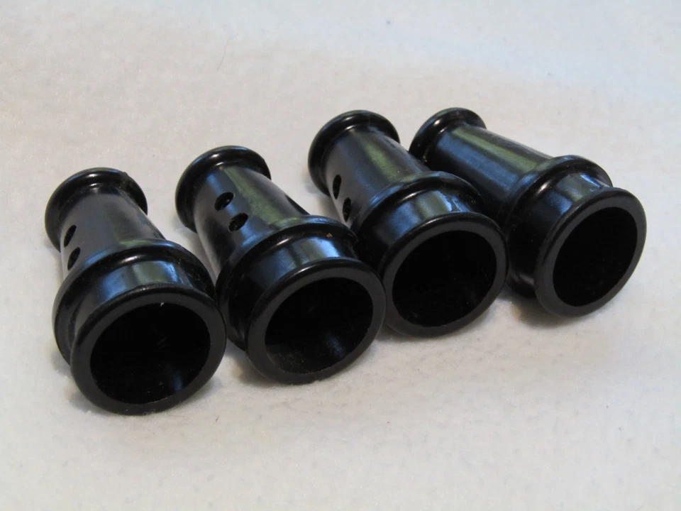 VINTAGE LAND ROVER SERIES 1 LUCAS ORIGINAL SPARK PLUG CAPS SET OF 4 - Image 3 of 4