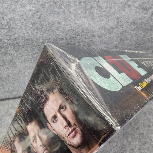 Supernatural Clue Board Game Join the Hunt 2014 Brand New Sealed - Picture 10 of 14