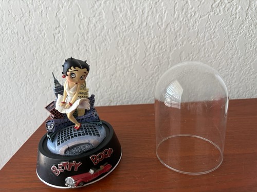 Vintage Betty Boop "Cool Breeze" handbemalte limitierte Skulptur mit Glaskuppel - Bild 3 von 6