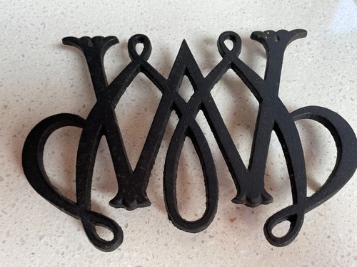 Black William & Mary Cipher Trivet Virgina Metalcrafters Colonial Williamsburg - Picture 2 of 5
