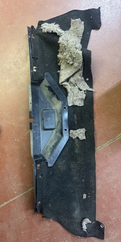 Mazda Rx7 SA FB 1978 - 1985 Rear Hatch Boot Carpet Plastic Trim Black - Picture 3 of 3