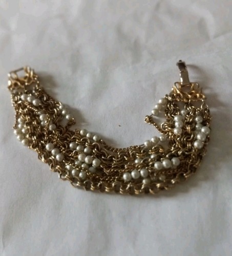 Goldfarbene Ketten & Kunstperlen Armband. Maße 7 1/2" x 3/4". - Bild 2 von 3