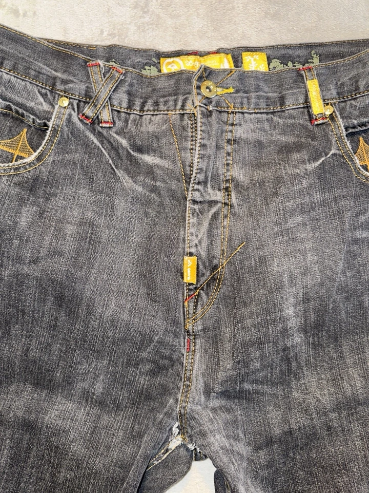 Pantalones de mezclilla Y2K holgados de pierna ancha Karl Watson Hip Hop Hong Kong rojos desgastados Foto 3 de 4