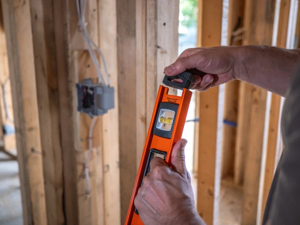 Johnson Level  1253-2400 Heavy Duty 24" I-Beam Aluminum 3 USA Made Vial Level - Image 2 of 4