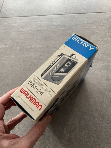 Walkman Sony officiel wm-24 WM24 boite notice calle fonctionnel excellent état - Picture 17 of 18