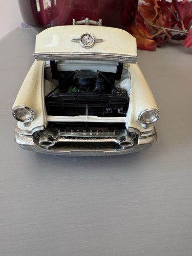 Danbury Mint 1955 Oldsmobile Super Eighty- Eight Convertible 1/24 Diecast READ - Picture 7 of 12