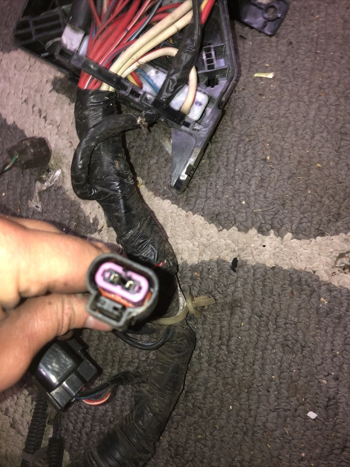 1990 - 1993 Eagle Talon 熔断器盒 安全带 车身插头 线 LH 4G63T U3 — 第 4/4 张图片