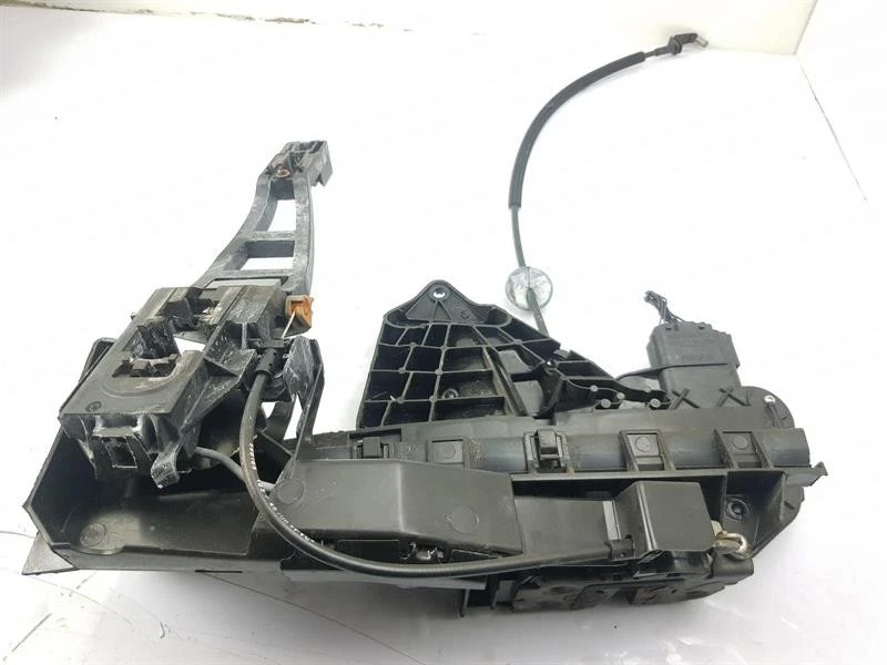 Ford Focus 2009 cerradura de puerta delantera lado del conductor derecho 3M5ar21812MT Foto 4 de 4