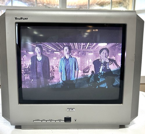 RCA TruFLAT 14" 14F512T CRT TV Gaming Retro Tested Working - Remote - Picture 5 of 23