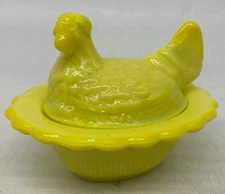 Mini Chick Salt Cellar - Dandelion - Mosser Glass, USA