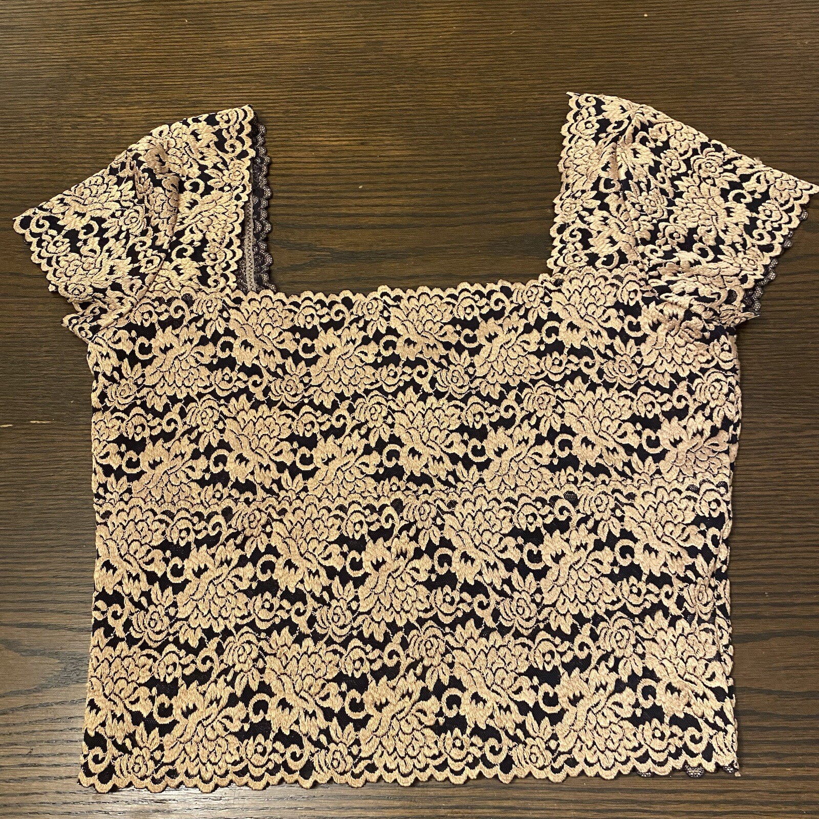VTG Y2K Black & Beige Lace Short Sleeve Crop Top Size Extra Large