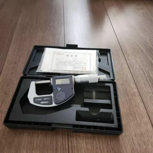 Mitutoyo 293-805 Micrometer MDC-25S