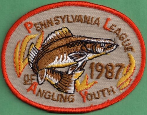 Fish Slut /"Hitting Every Hole/" BLACK Decal Sticker Fishing Man 6.75/"x2.75/"