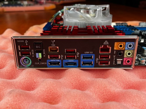 Placa madre PC Gigabyte GA-X79-UD5 64 GB memoria DDR3 placa de sistema Intel i7-3930K - Imagen 7 de 12