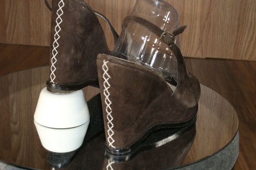 Pelle Moda Nisha Womens 8.5 Wedge Sandal Brown Suede ! - Picture 7 of 12