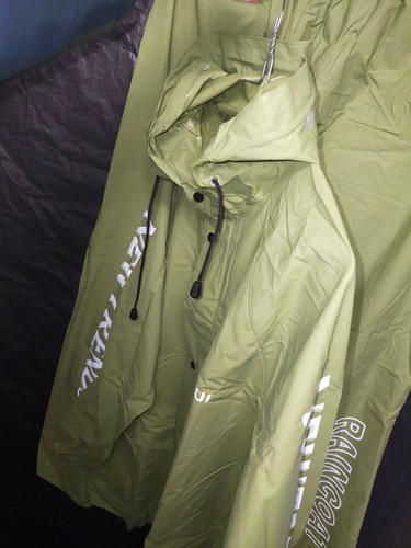 Light earth green PVC vinyl rainsuit hooded jacket and pants set rainwear - Picture 14 of 21
