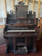 Western Cottage Antique Pump Organ