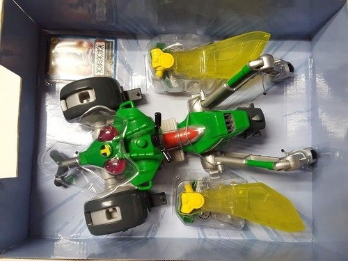 2006 DC Comics Teen Titans TURBO TERRESTRIAL DLX BATTLING MACHINE New Loose - Picture 1 of 3