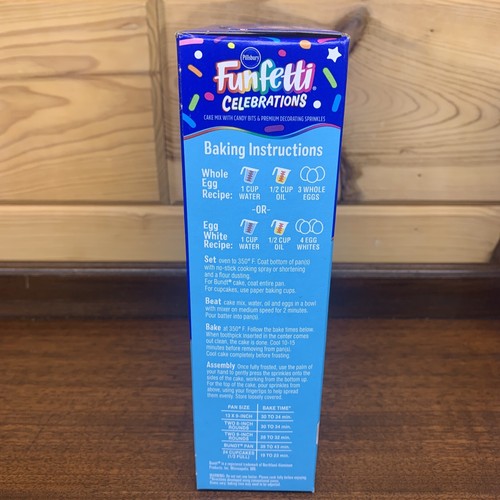 2er Pack Pillsbury Funfetti Celebrations Kuchen mit dekorativen Streuseln je 19,4 Unzen - Bild 4 von 5