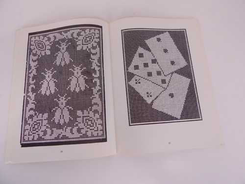 1975 Victorian Needlepoint Designs from "Godey's Lady's Book"-Dover Needlework - Picture 4 of 6