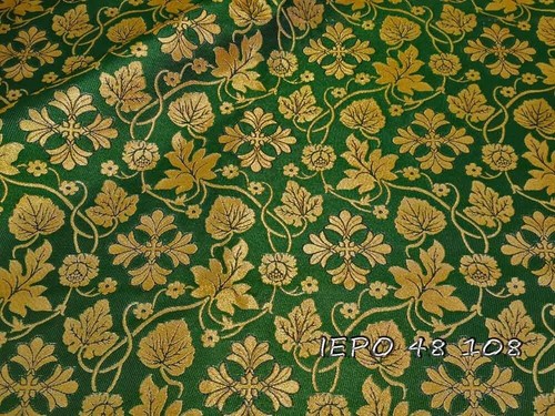 Ecclesiastical Liturgical Vestments Metallic Brocade with leaves and crosses - Picture 8 of 18
